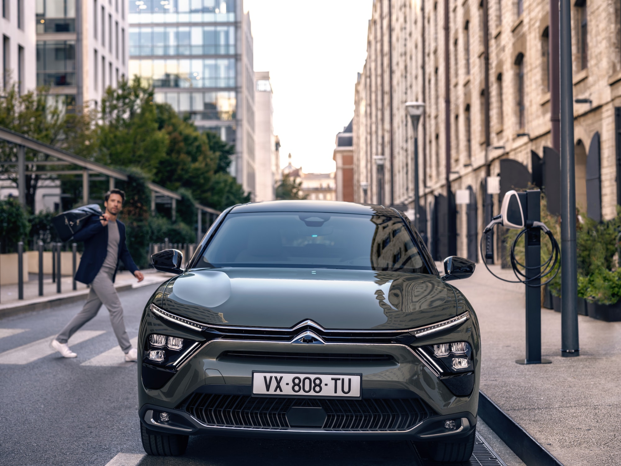 C5 X plug-in Hybrid charging